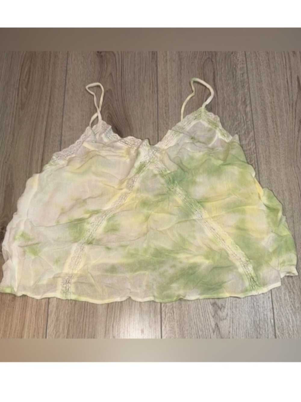 Lush Green Tie-Dye Lace-Trim tank Top sleeveless shirt